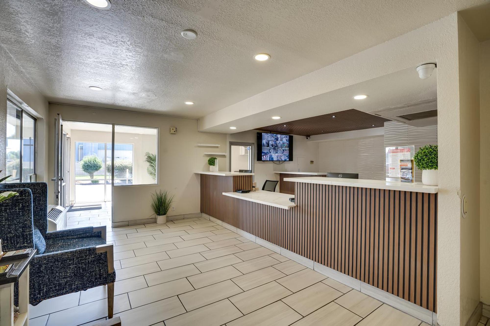 Econo Lodge Stockton Near I-5 Fairgrounds Eksteriør billede