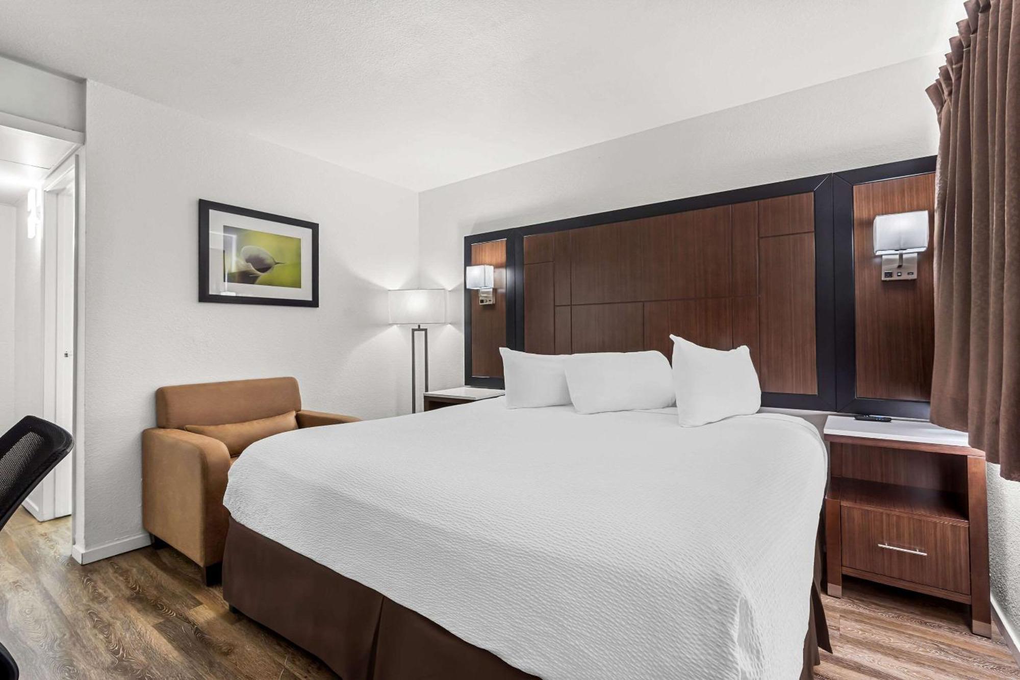 Econo Lodge Stockton Near I-5 Fairgrounds Eksteriør billede